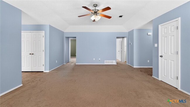 Building Photo - 1108 Dixon Cir