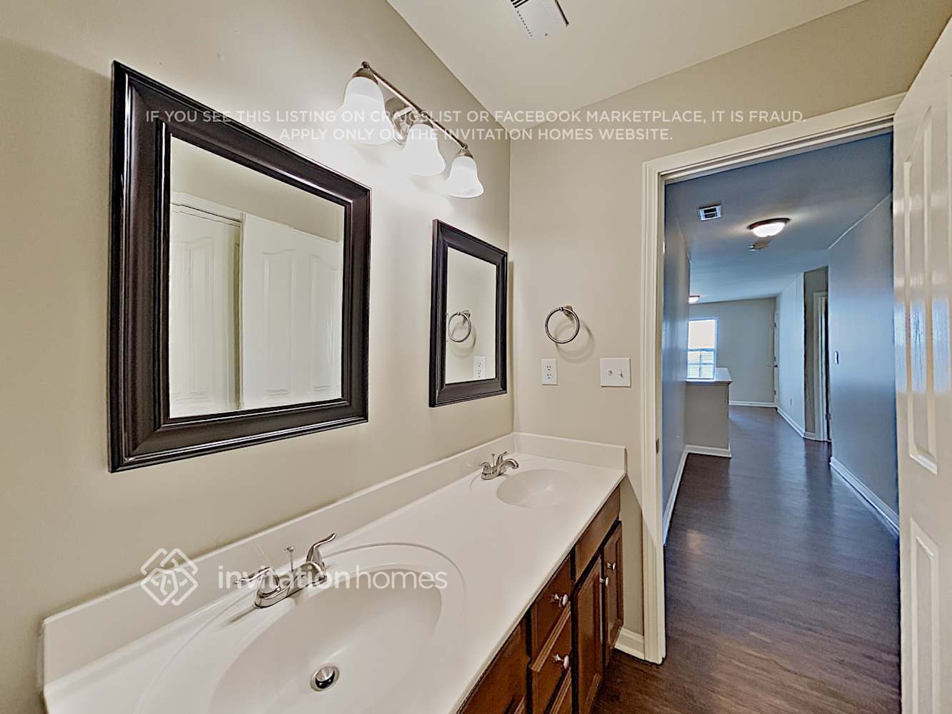 Building Photo - 3434 Crutchfield Pl