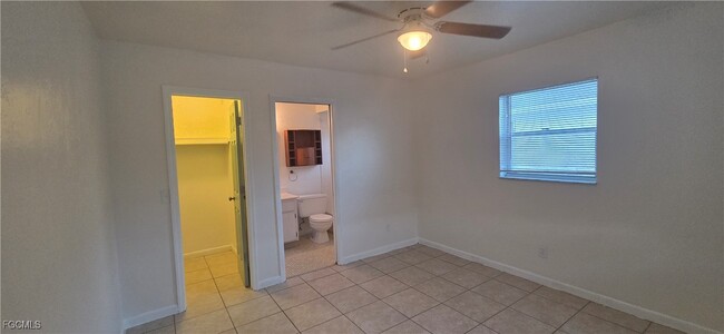 Building Photo - 3609 SE 9th Pl