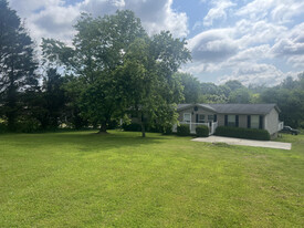 Building Photo - 725 Bandy Rd