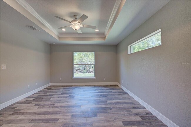 Building Photo - 129 Glades Dr