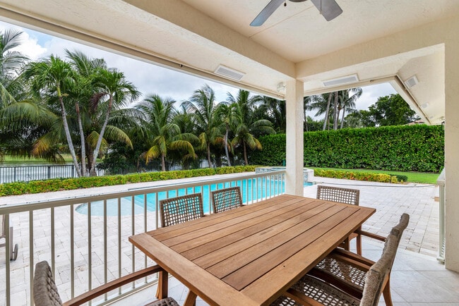 Building Photo - 3317 Embassy Dr