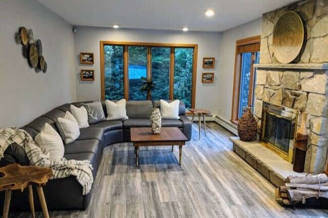 Building Photo - 66 Paquette Dr