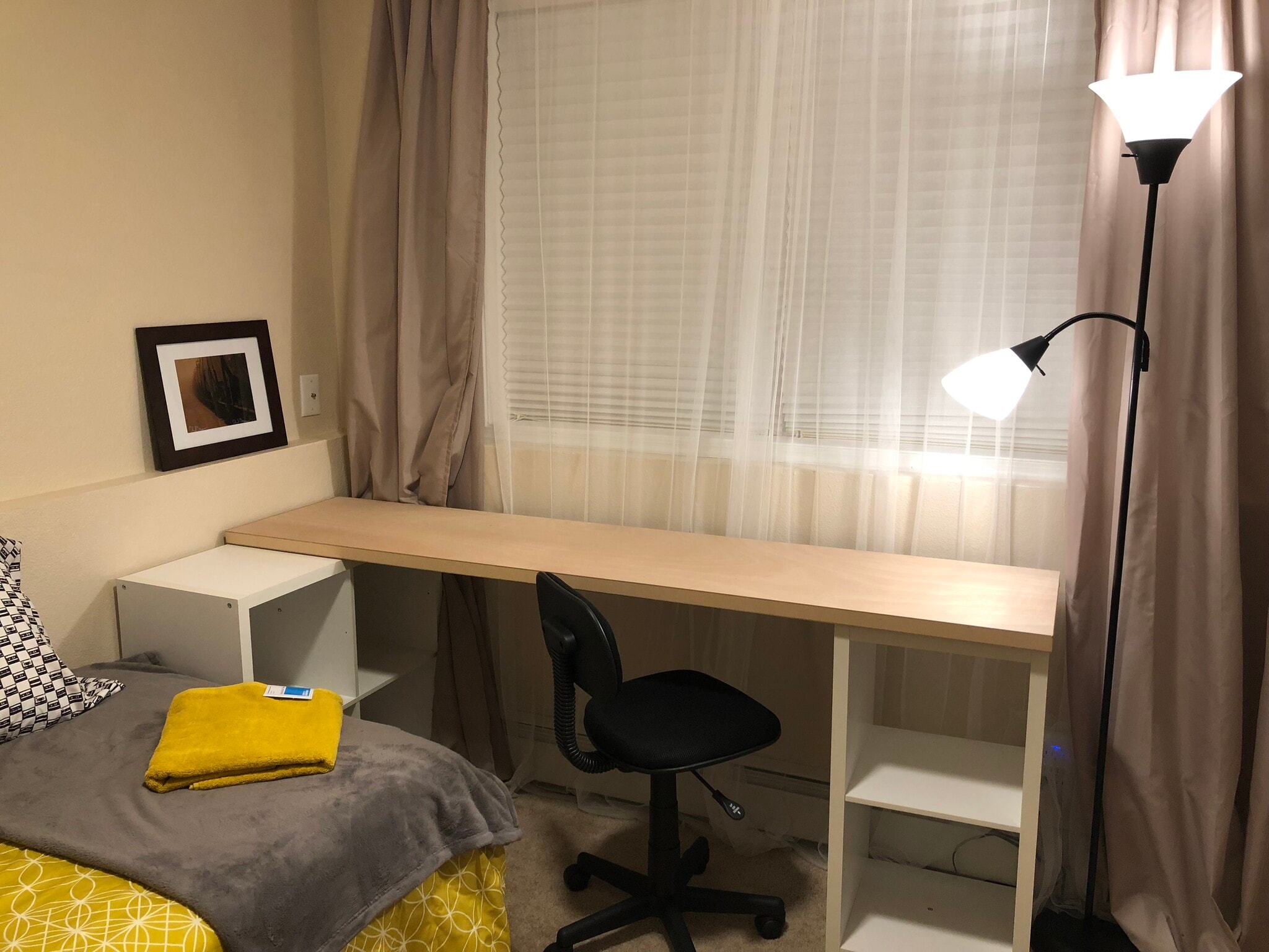 Room 5 - 2536 Forest Park Dr