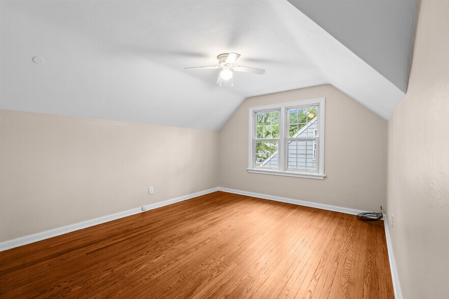 Building Photo - 1502 Schuyler Rd