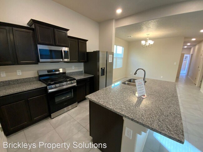 Building Photo - 3 br, 2 bath House - 3273 Oakmont Dr SE