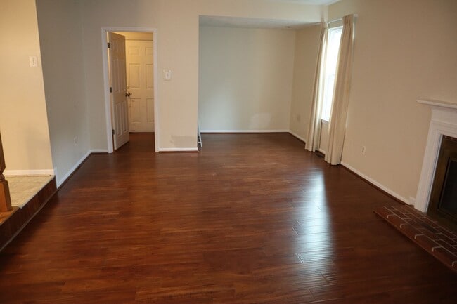 Building Photo - Gorgeous Single Family Home in Gaithersburg