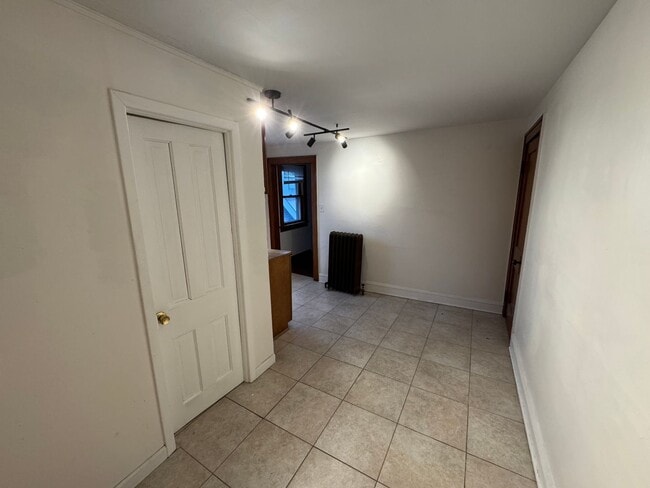 Building Photo - 12611 Franklin Blvd