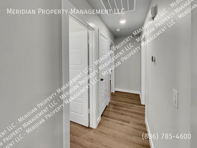 Building Photo - 2128 Kokomo-