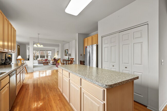 Building Photo - 2311 Hazeltime Dr