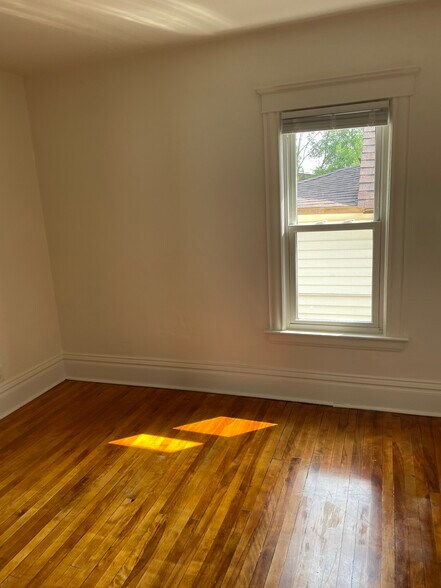 Building Photo - 2001 Grand St NE