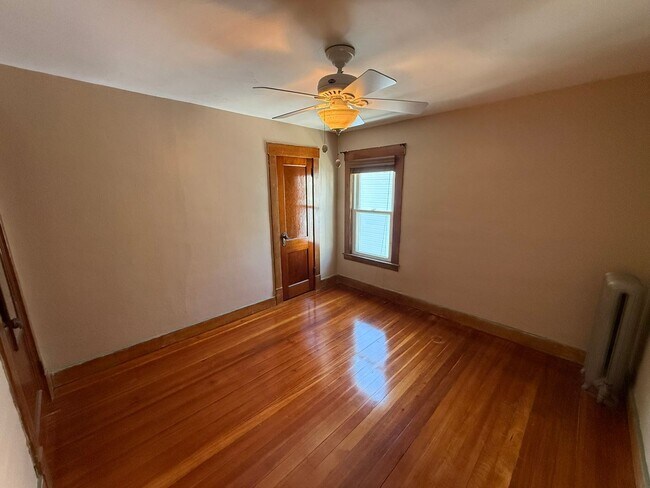 Building Photo - 99-101 Mooreland St