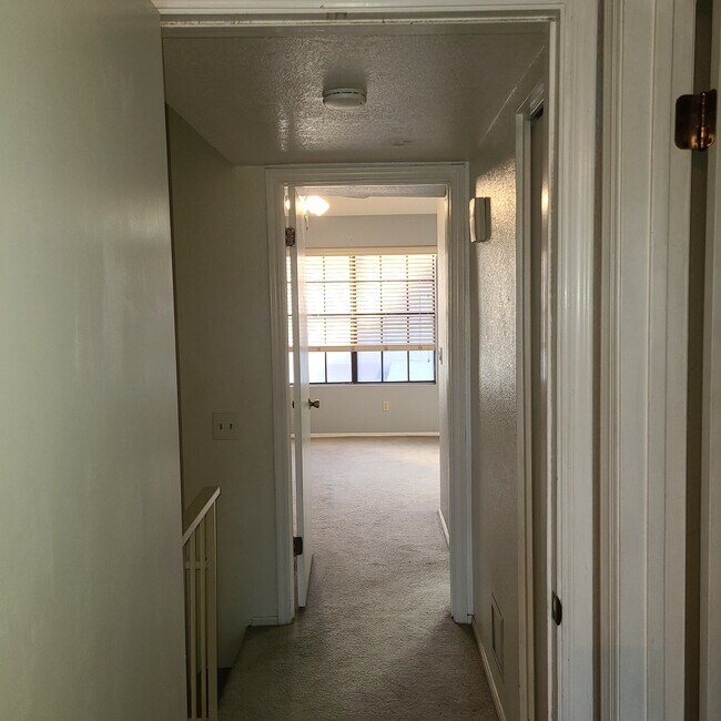 Building Photo - 3491 N Arizona Ave