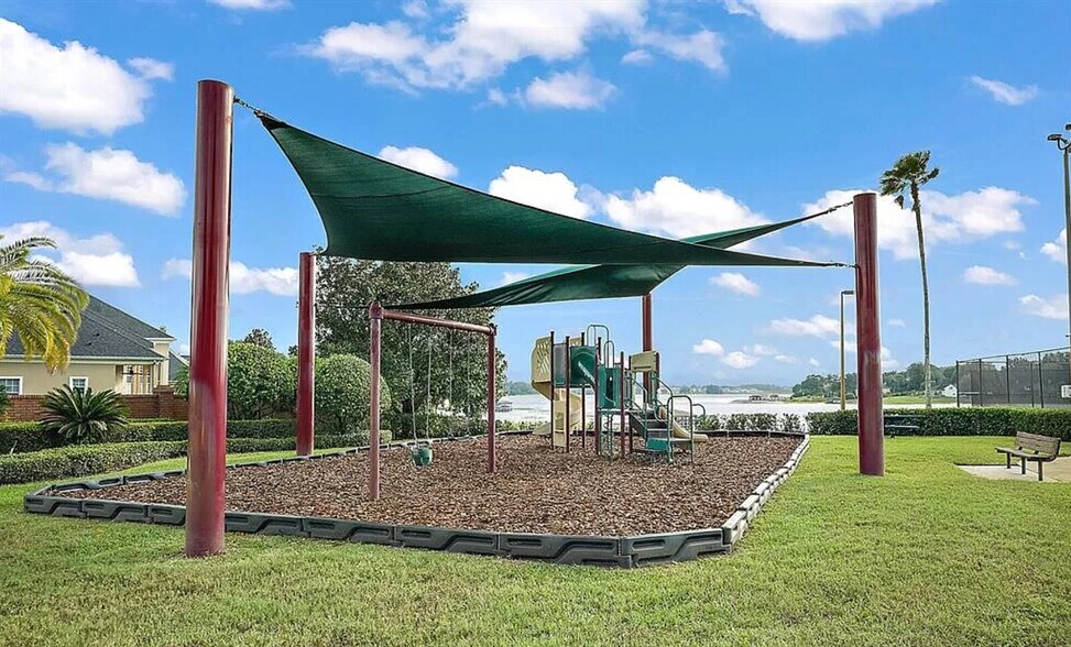 Building Photo - 13338 Fountainbleau Dr