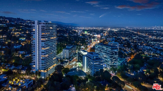Building Photo - 9255 Doheny Rd