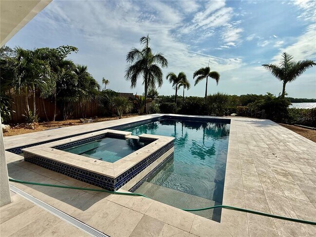 Building Photo - 1257 Tree Bay Ln