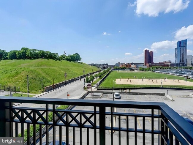 Building Photo - 801 Key Hwy