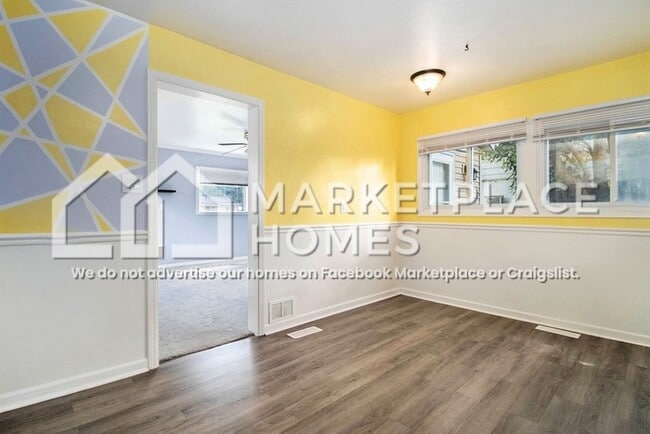 Building Photo - 1349 Ebeling Dr