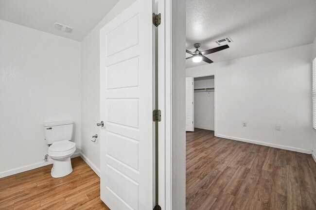 Building Photo - 3065 N 67th Ave