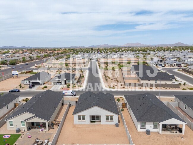 Building Photo - Beautiful Almost Brand New Home