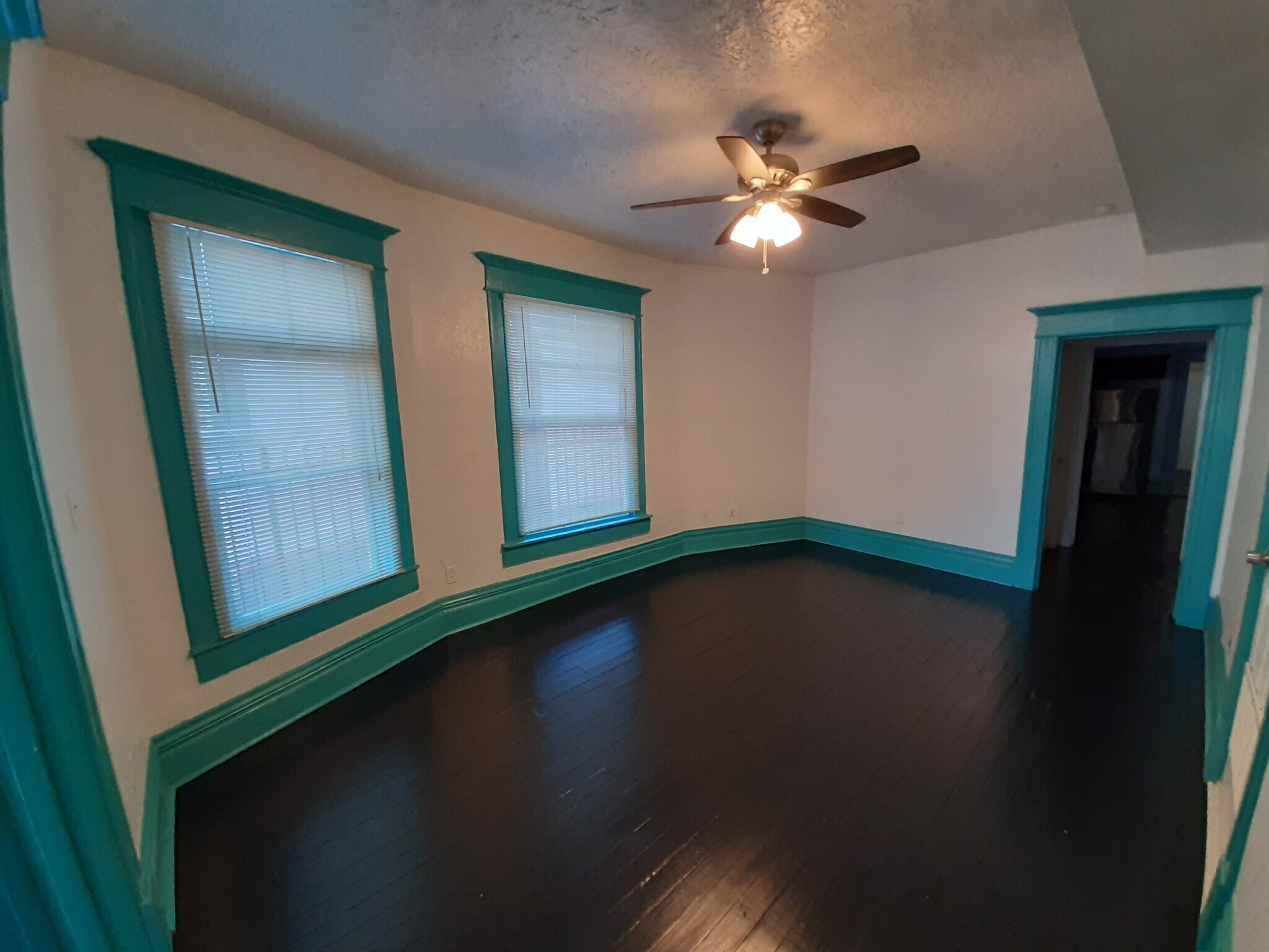 Building Photo - 4710 Reiger Ave