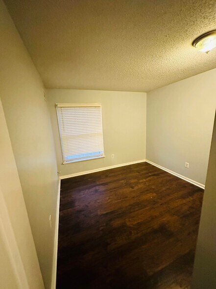 3rd bedroom upstairs - 3637 Haughton Ln