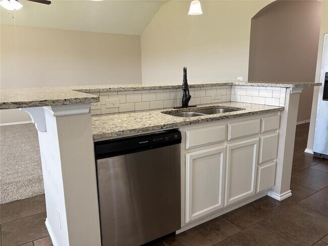 Building Photo - 709 SW 149th Pl