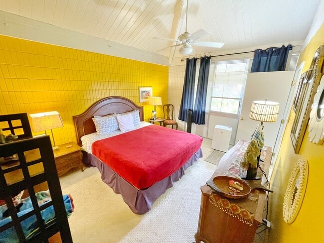 Building Photo - 2 Bedroom 2 Bathroom Condo - Hawai‘i Charm...