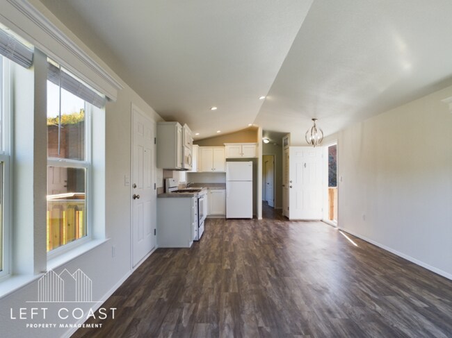 Building Photo - 2368 Salmon River Hwy