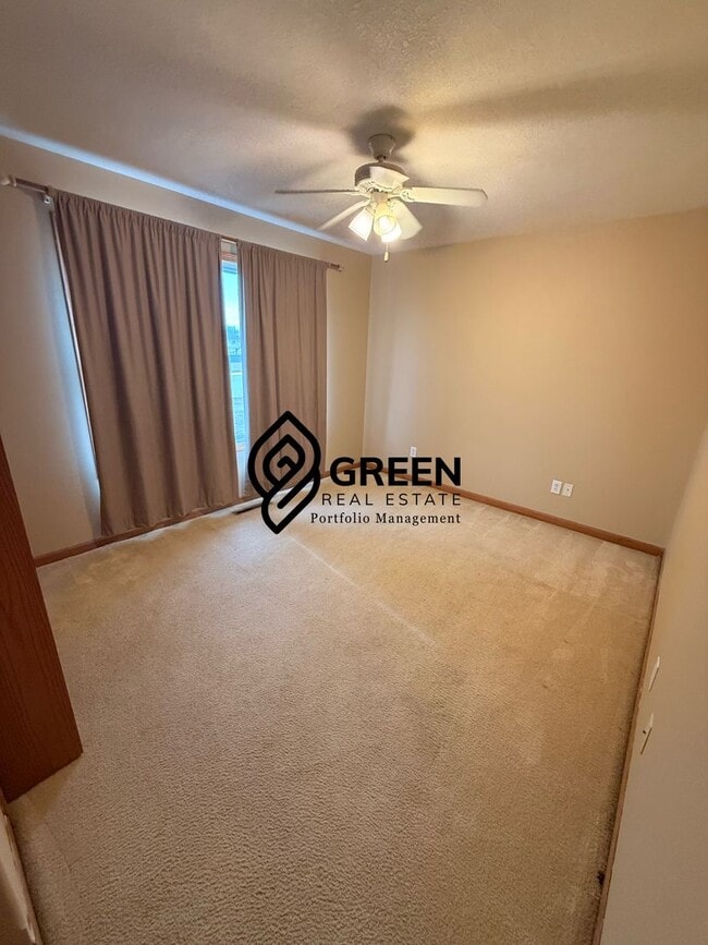 Building Photo - 3 bedroom, 2 bath Home for rent in Bradley IL!