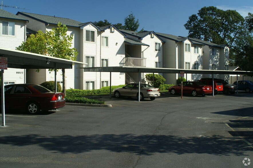 The Lexington Apartments - The Lexington