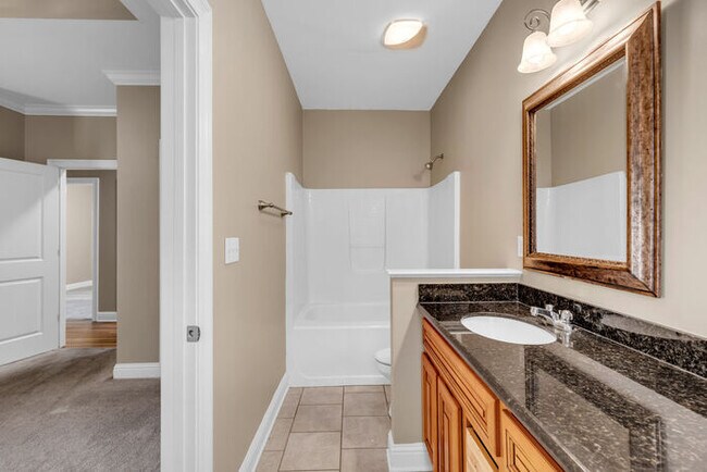 Building Photo - 13727 Foxhill Drive