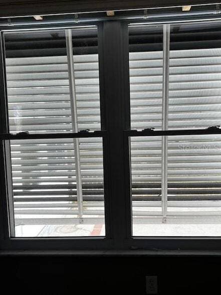 Building Photo - 731 Agua Way