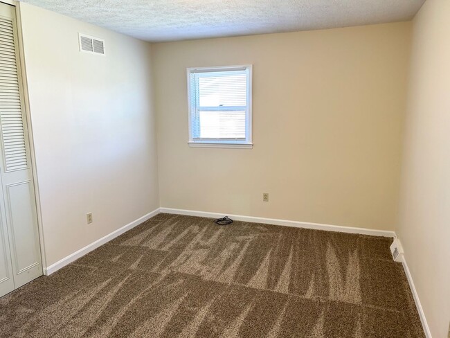 Building Photo - Mt Tabor ranch home with basement      250502