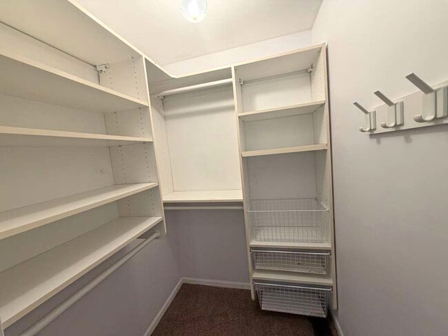 Building Photo - 124 Barton Cir