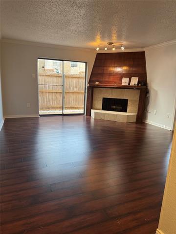 Building Photo - 883 Dublin Dr