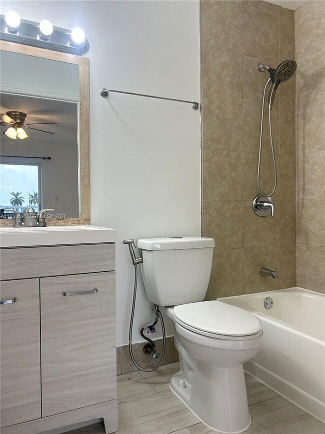 Building Photo - 6150 SW 130th Ave