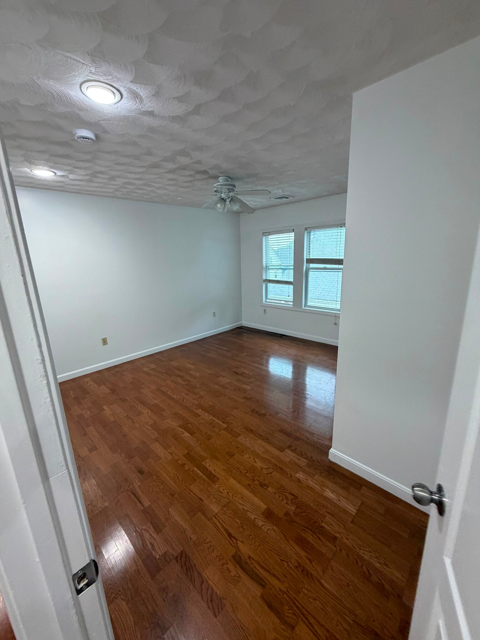 Building Photo - 132 W Selden St