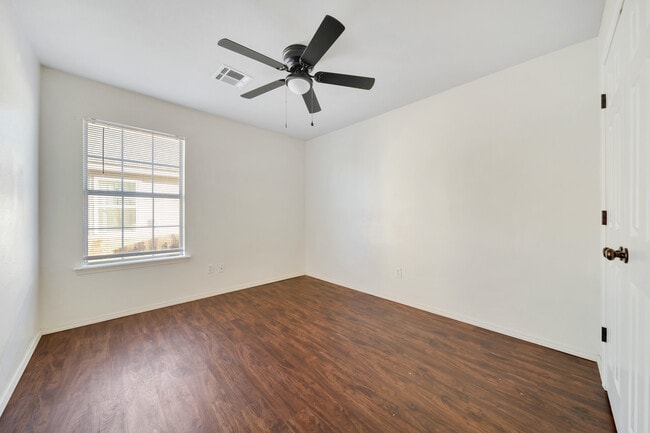 Building Photo - 11215 N 112th East Ave