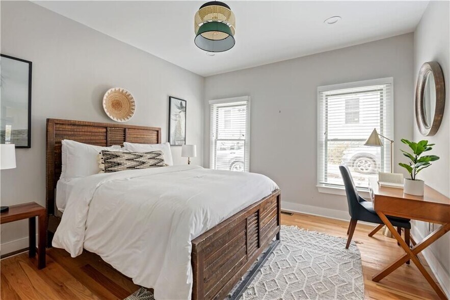 Building Photo - 1393 Glenwood Ave SE