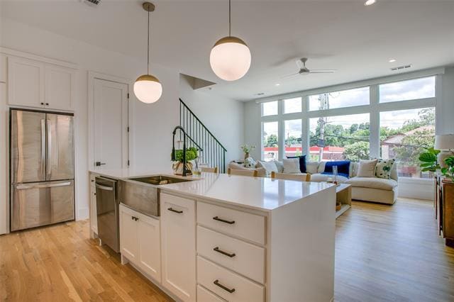 Building Photo - 6039 Lewis St