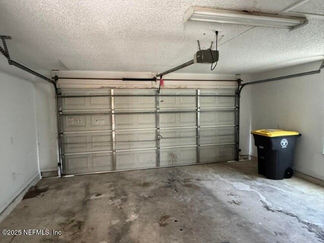 Building Photo - 4019 Bryant Glen Ave
