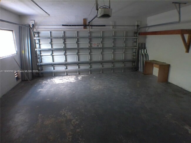 Building Photo - 5360 Fletcher St