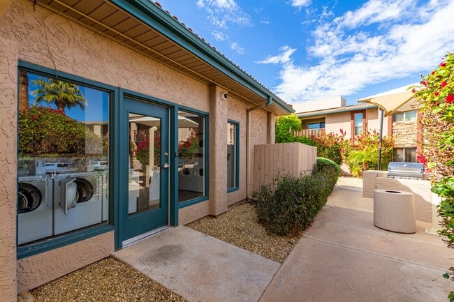 Building Photo - Remodeled 2-Bedroom, 2-Bath Condo in Prime Scottsdale Location