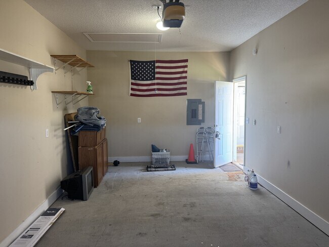 Building Photo - 2651 S Juniper St