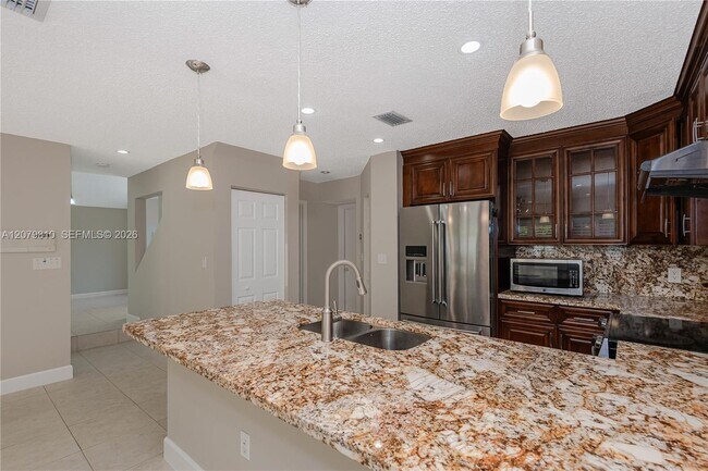 Building Photo - 1397 Harbour Side Dr