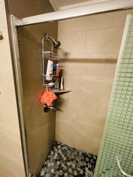 Building Photo - 6848 Sutter Ave