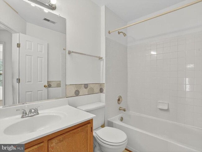 Building Photo - 3844 Koval Ln