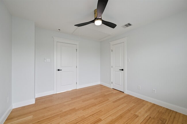 Building Photo - 1207 32nd St
