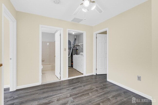 Building Photo - 267 Shady Oak Ct